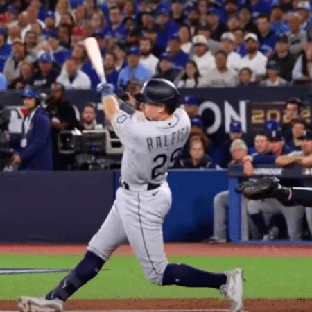 Cal Raleigh Mariners home run